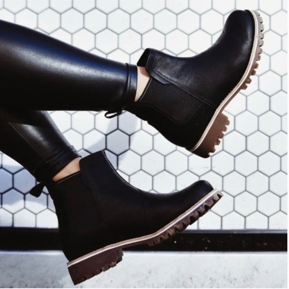 Chaco | Shoes | 5 New Chaco Womens Fields Chelsea Waterproof Boot Black 85  | Poshmark